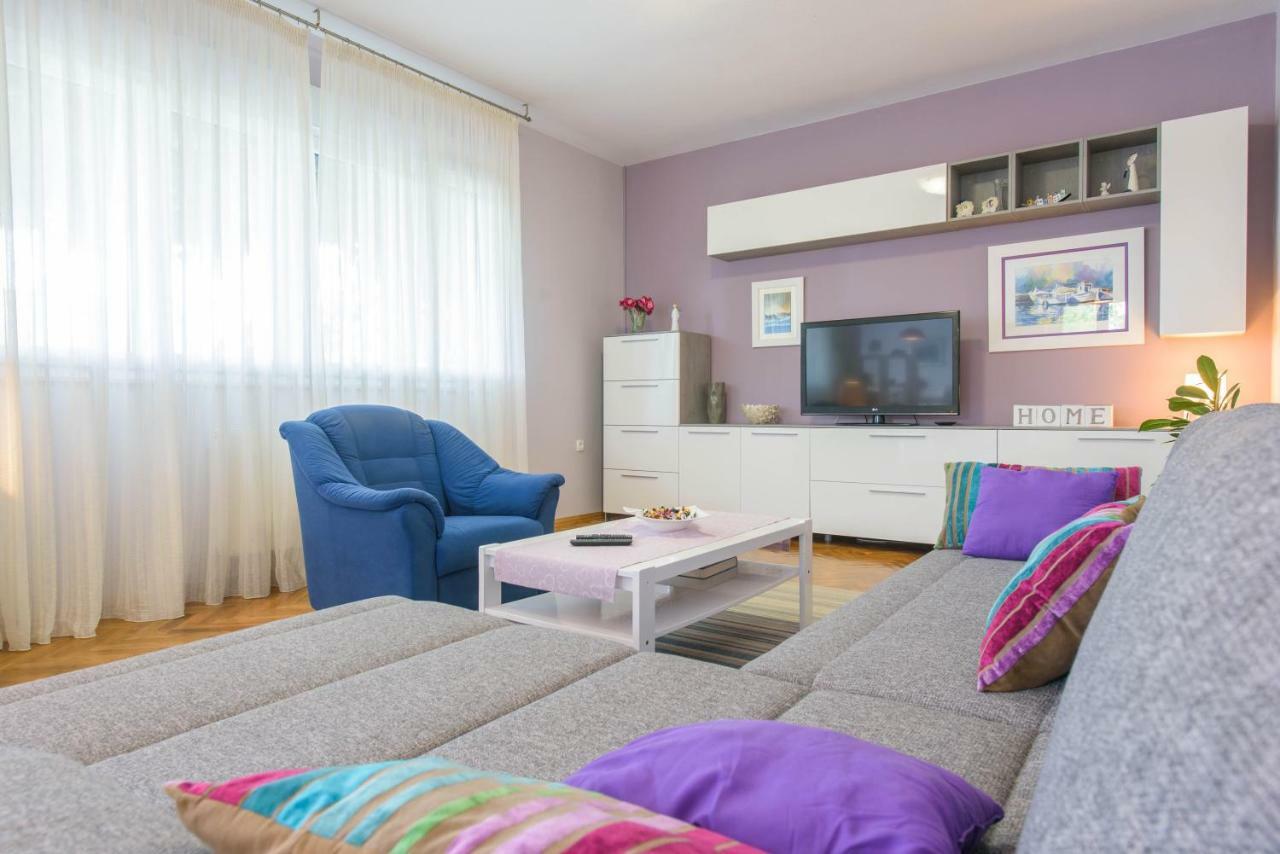 Vacation House Bile Kastela Exterior photo