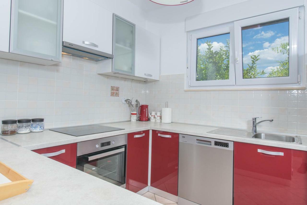 Vacation House Bile Kastela Exterior photo