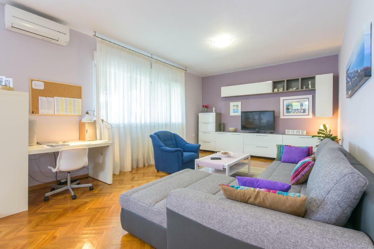 Vacation House Bile Kastela Exterior photo